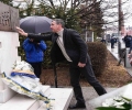 Kryeparlamentari Veseli bëri nderime te obelisku i të pagjeturve